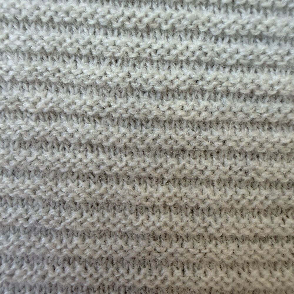 Eileen Fisher Made In Italy Sweater M Light Gray Knit Wool/Cashmere Feel EUC - Picture 4 of 10